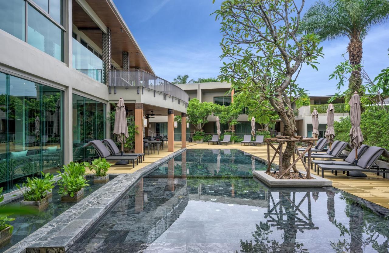 Fusion Suites Phuket Patong Buitenkant foto The Village